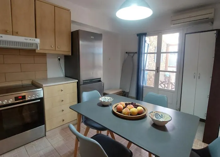 Socrates House 아파트 *