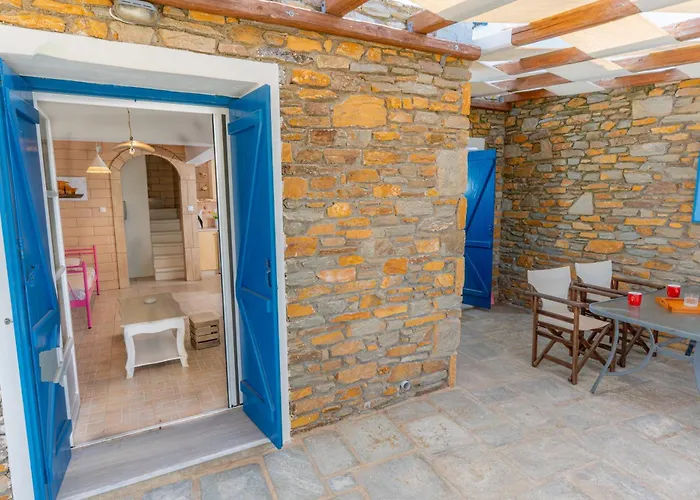 Socrates House 아파트 *